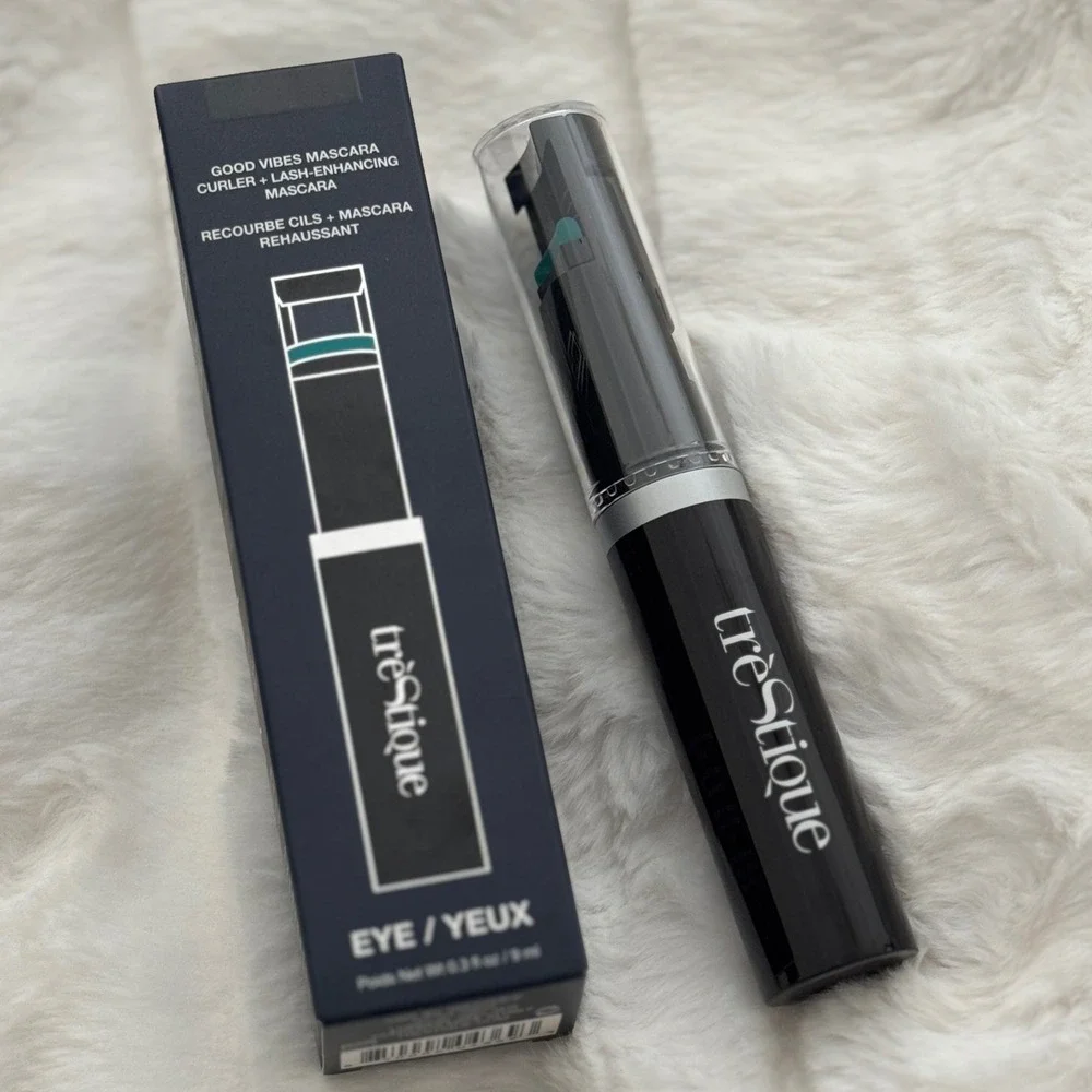 NIB trèStiQue Good Vibes Mascara +Built-In Lash Curler Icelandic Black Full Size